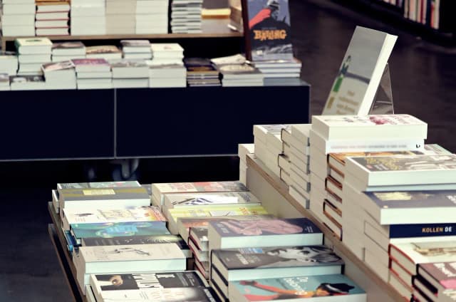Jak wydać książkę w Empiku bez zbędnych komplikacji i kosztów Jak wydać książkę w Empiku bez zbędnych komplikacji i kosztów