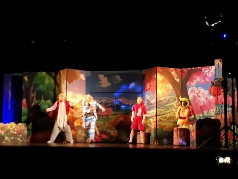 Shrek baśń o tolerancji – jak spektakl zmienia postrzeganie dzieci Shrek baśń o tolerancji – jak spektakl zmienia postrzeganie dzieci