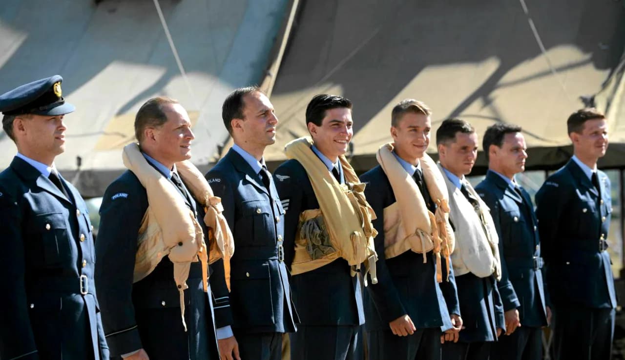 Recenzja książki dywizjon 303 – Czy to prawdziwi bohaterowie? Recenzja książki dywizjon 303 – Czy to prawdziwi bohaterowie?